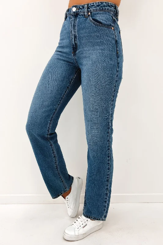 A 94 High Straight Jean Zoey Organic